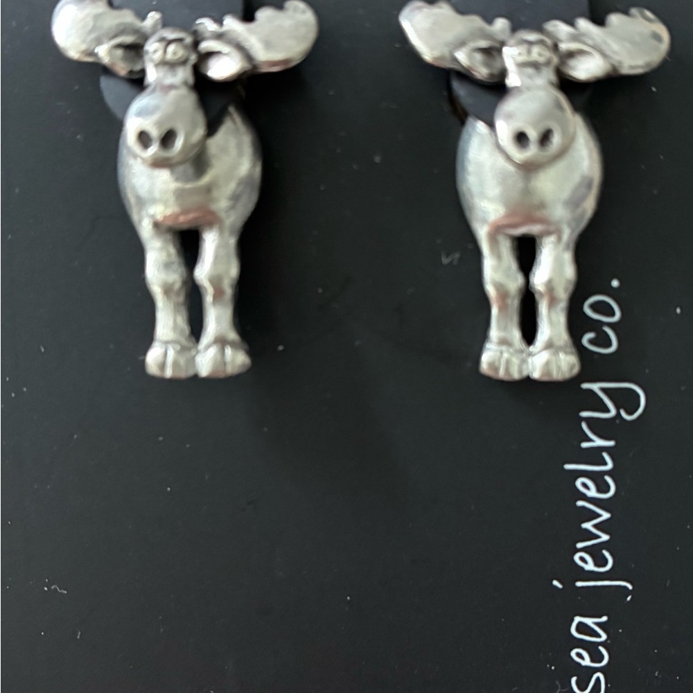 Silver 2 pc Post Moose Earrings